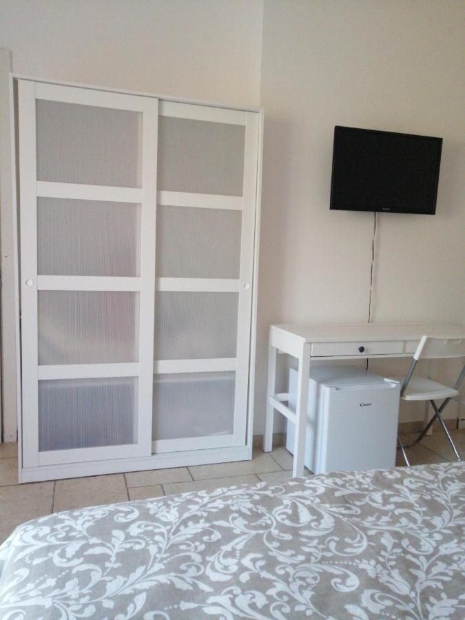 Whiteroom Λέτσε Εξωτερικό φωτογραφία